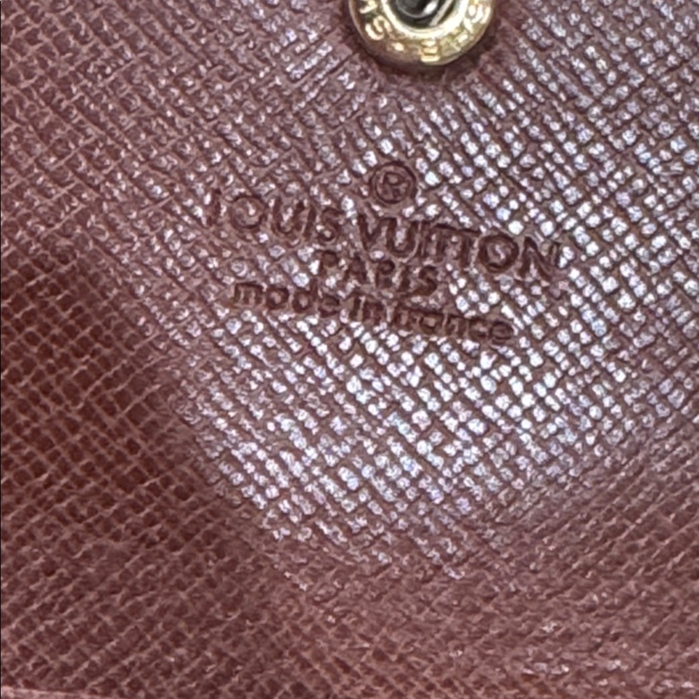 Authentic Key holder! Excellent condition!!!! - Picture 12 of 15